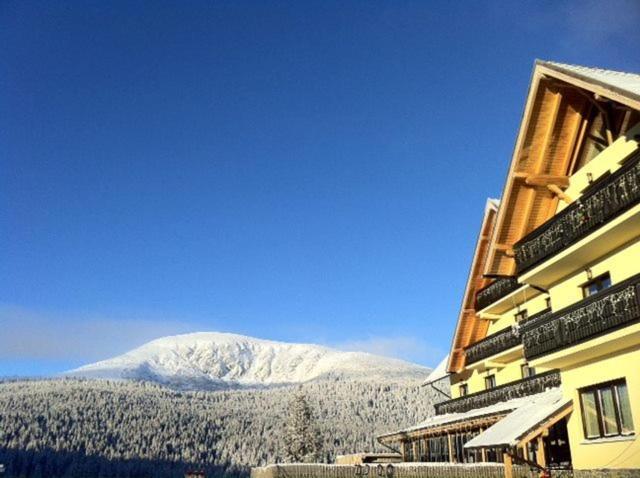 Resort Sf Petru Tău Bistra エクステリア 写真